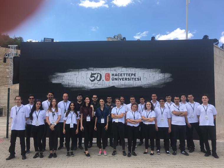 Hacettepe Üniversitesi 50. Yıl — Karo Organizasyon saha ekibi