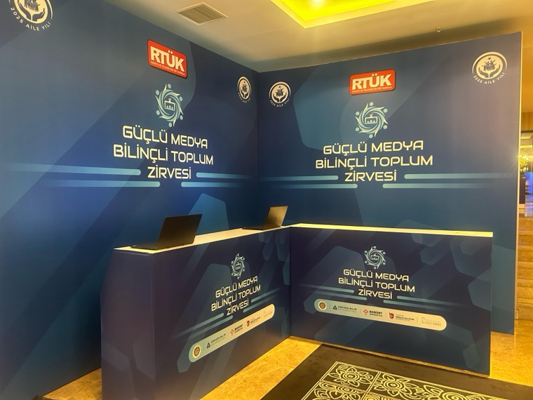 RTÜK — Güçlü Medya Bilinçli Toplum Zirvesi — Karo Organizasyon saha ekibi